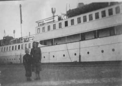 Lähdössä Ruotsiin 1951