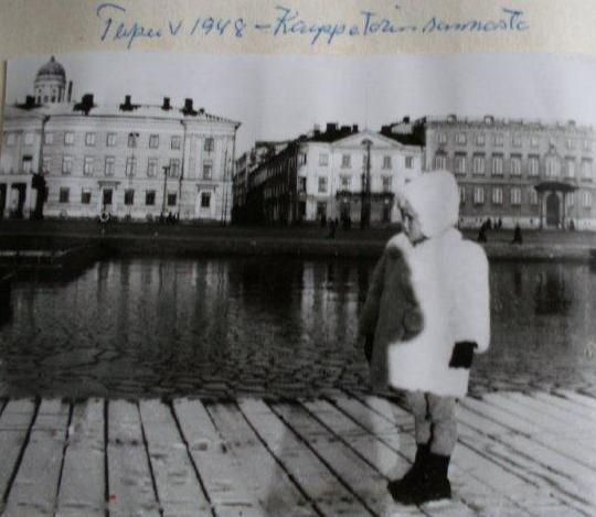 Minä Kauppatorilla 1948