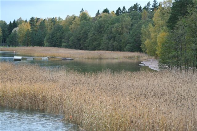 Uimarantakin osittain veden alla